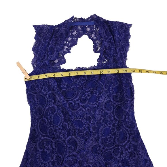 Nicole Miller Eva Lace Open Back Slip Lined Dress – Size Small - Picture 7 of 16